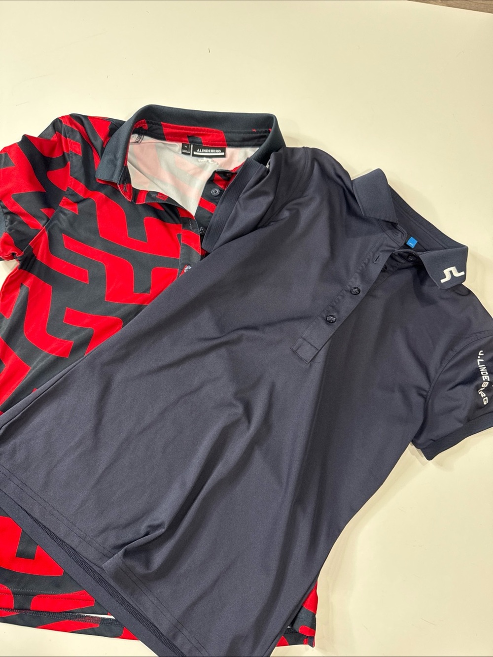 2 J Lindeberg Polo Womens M Short Sleeve Golf Performance A021026